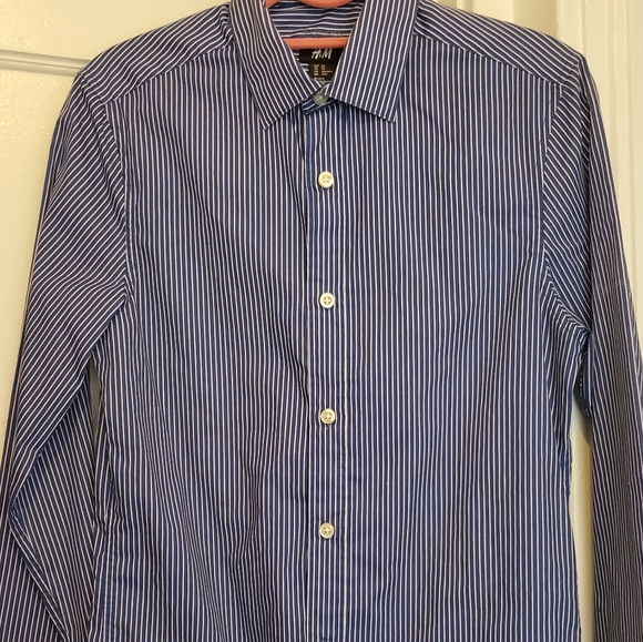 H&M Other - H&M Easy Iron Striped Casual Button Down Shirt